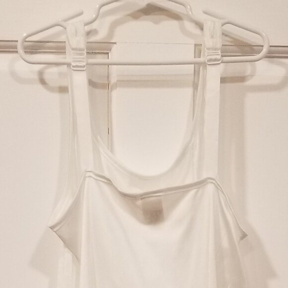 Girls' I.C. Collections Full Slip, Size 14, EUC - LIKE NEW - Picture 4 of 7